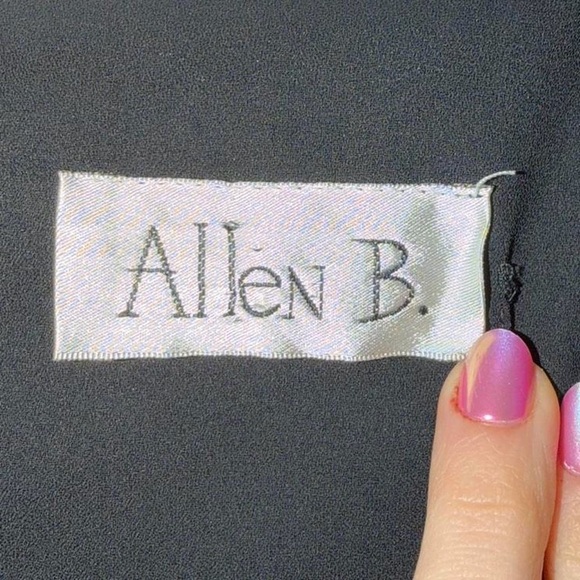 Floral Black Maxi Dress - Picture 4 of 7